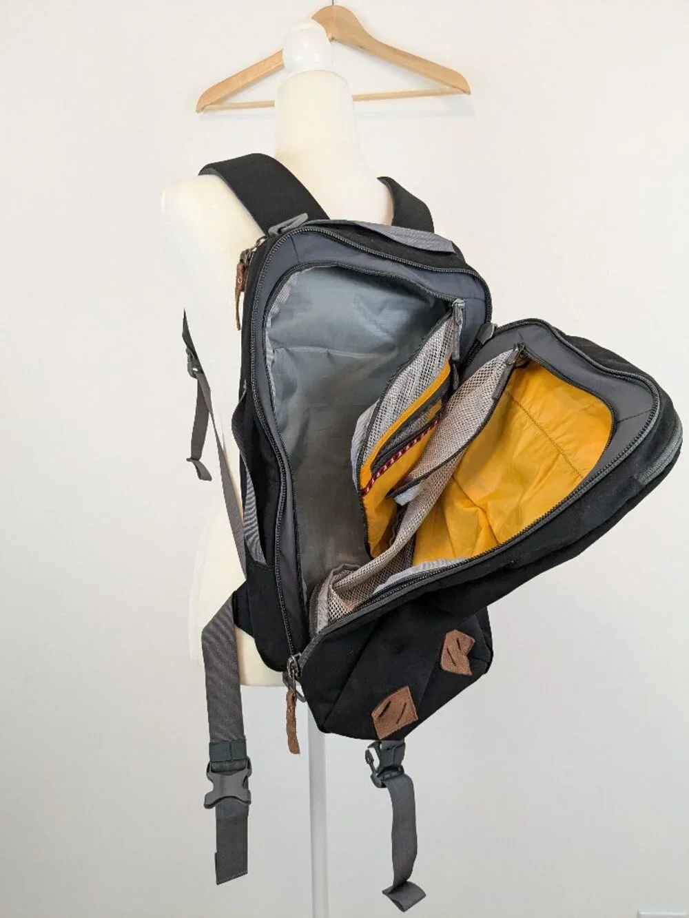 Cotopaxi Nazca 24L Travel Backpack Dufflebag Black Canvas